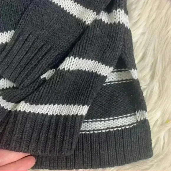 H&M Merona Aeo red ivory grey sweater bundle xs/s - Picture 7 of 13